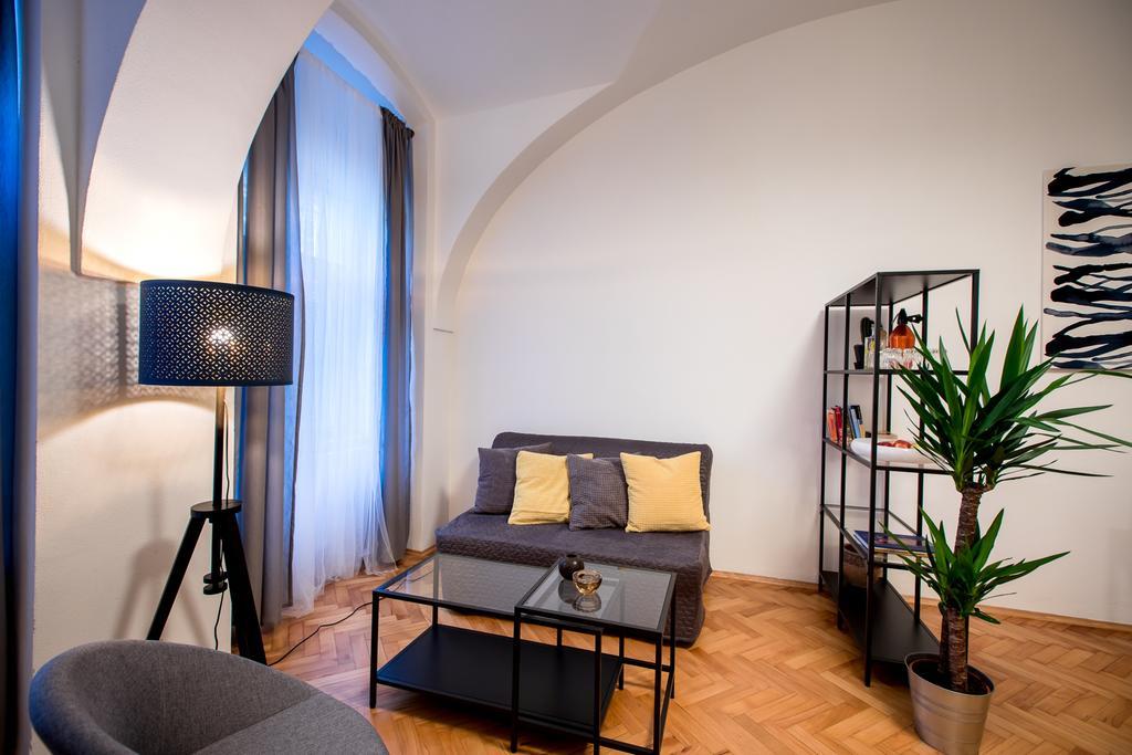 Friday Songs Apartamento Praga Exterior foto